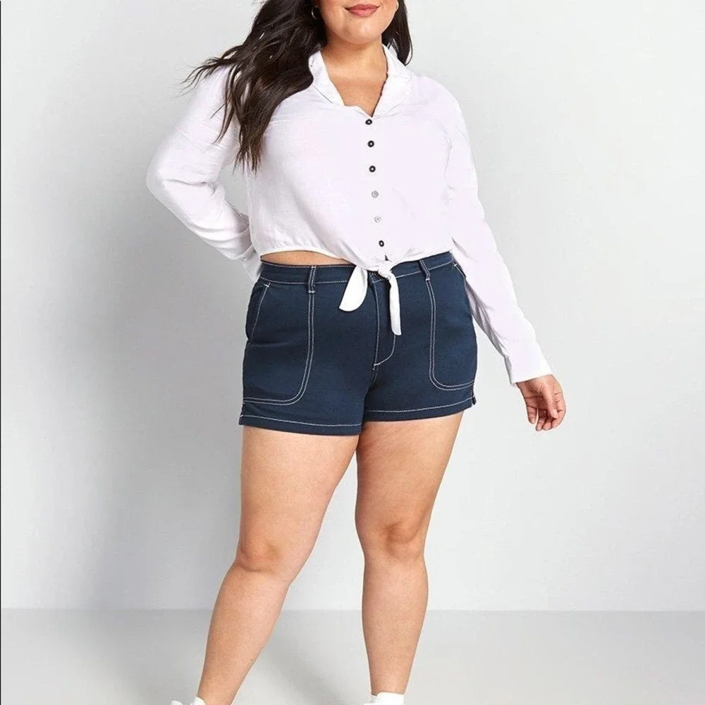 NWT ModCloth Navy Mid Rise Short Length Denim Shorts Plus Size 28 v6x